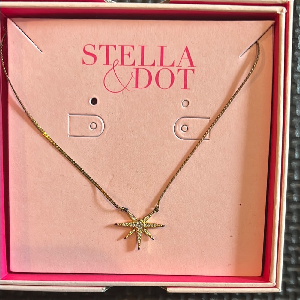 Stella & Dot Gold Celestial Star Necklace